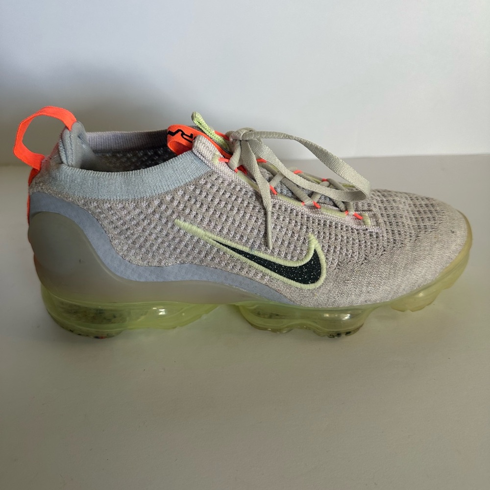 Nike women’s vapormax 2021 heathered gray/pink size 8.5 - Picture 5 of 9